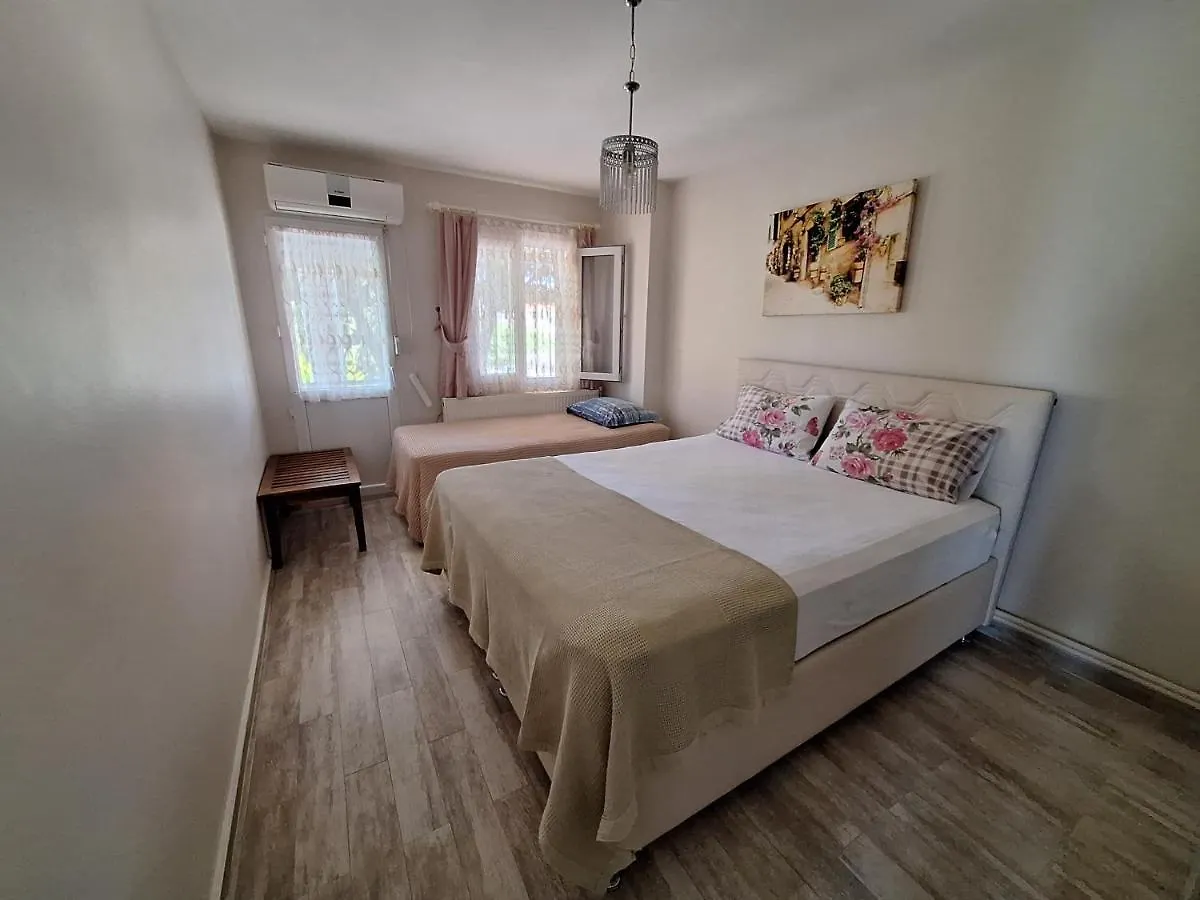 招待所 Villa Inci Çeşme